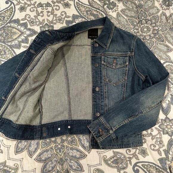 NWOT The Limited Women’s Denim Jacket Size Small - Picture 3 of 4